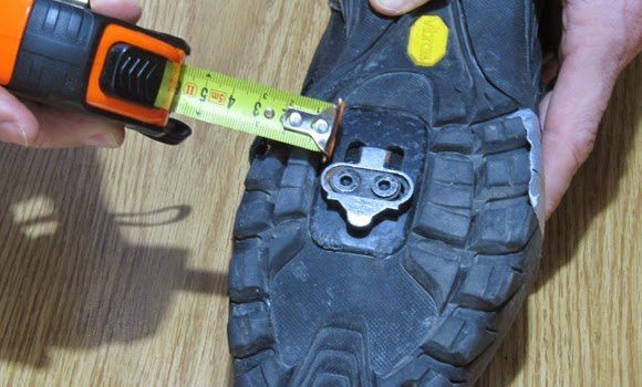 Biomecánica: colocar correctamente las calas de tus zapatillas MTB -  Pedales y Zapatillas