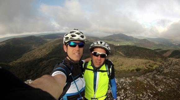 El Armikelo con el valle de Zuia de fondo